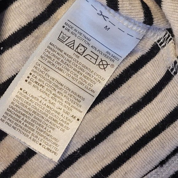 Old Navy Black White Striped T-Shirt Plush Knit Tee Top Size M - Picture 4 of 9